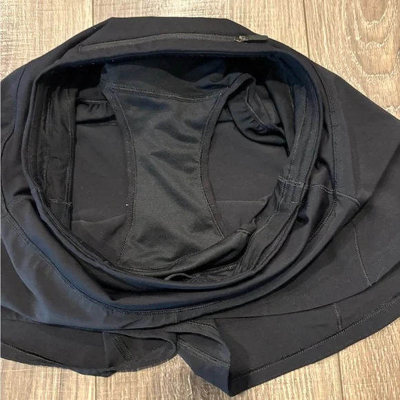 Lululemon Athletica Black Women's Speed Up Shorts 4” Inseam Size 4 - Picture 4 of 4